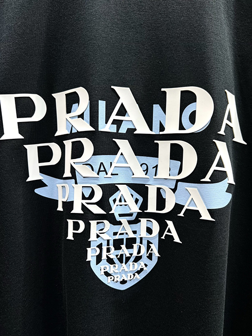 プラダロゴプリント 英字デザイン 半袖Tシャツ