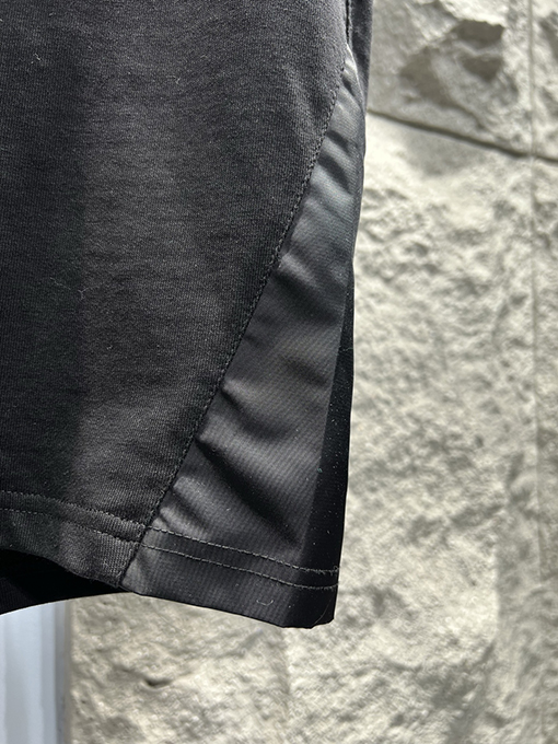 プラダ三角切り替えロゴデザイン 半袖Tシャツ