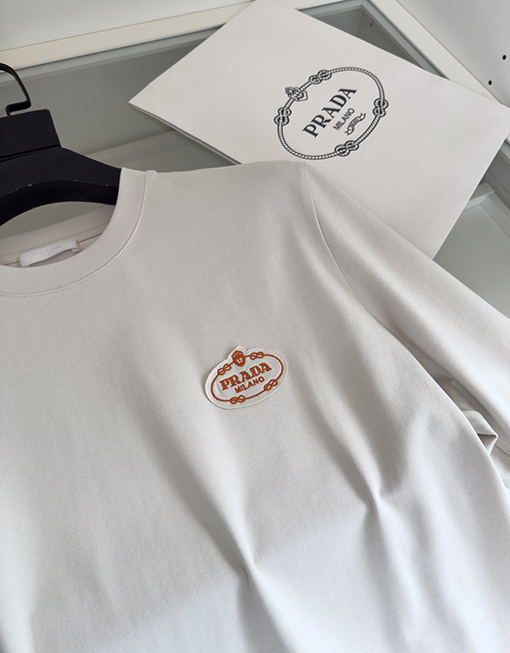 プラダ ゆったりシルエット クルーネック 半袖Tシャツ