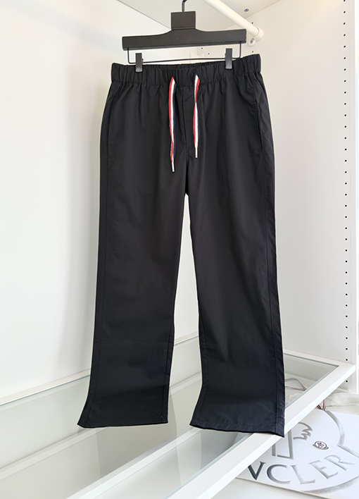モンクレールメンズ ウエストゴム仕様 ストレートカジュアルパンツ