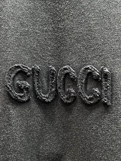 グッチスーパーコピー新作 ミニロゴワッペン刺繍 半袖Tシャツ
