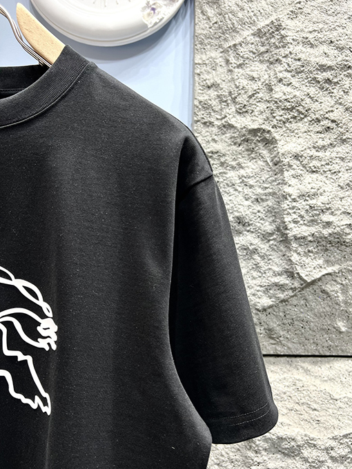 バーバリー新作 ウォーホースシリーズ 半袖Tシャツ