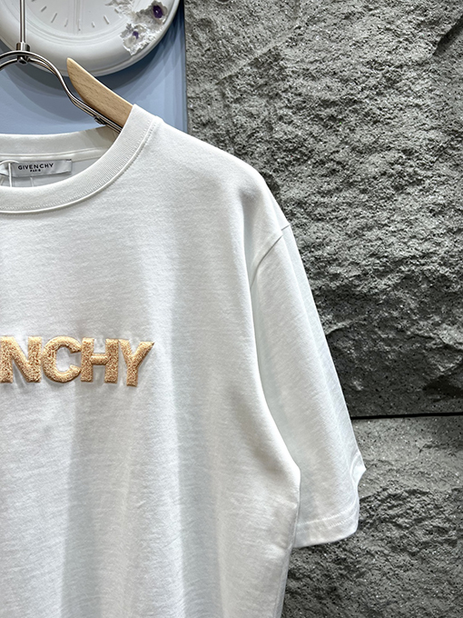 ジバンシイフロッキーロゴレタリング 半袖Tシャツ