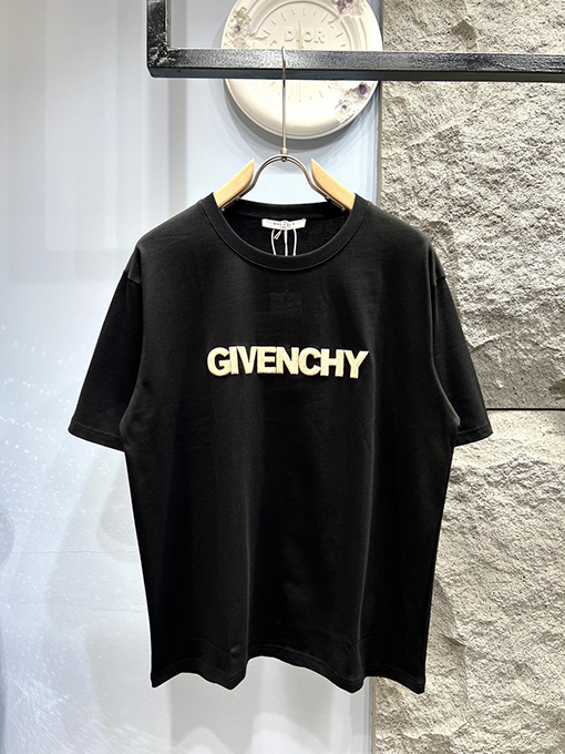 ジバンシイフロッキーロゴレタリング 半袖Tシャツ