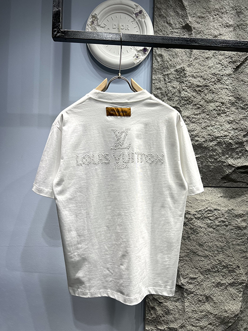 ルイヴィトンパールロゴレタリング 半袖Tシャツ