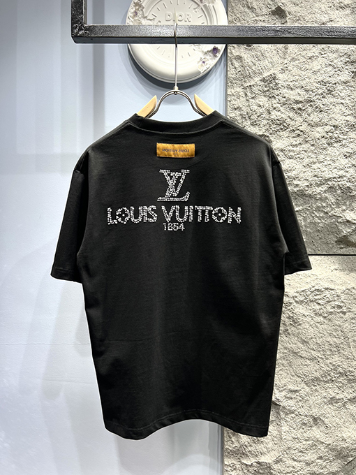 ルイヴィトンパールロゴレタリング 半袖Tシャツ