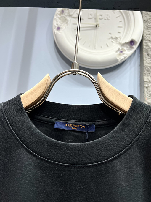 ルイヴィトン蛇年限定 半袖Tシャツ