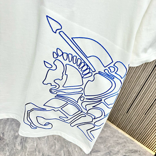 バーバリークルーネック半袖Tシャツ