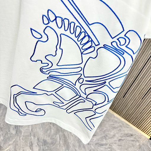バーバリークルーネック半袖Tシャツ