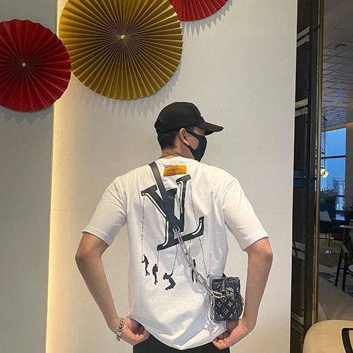 ルイヴィトンスーパーコピー25SS 新作 小さな飛行機プリント 半袖Tシャツ