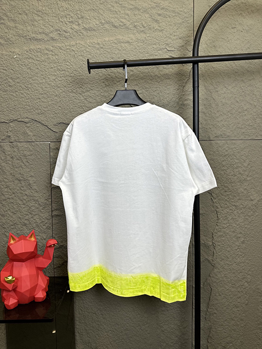 ディオールコピー金の蛇デザイン 幸運を呼ぶ 半袖Tシャツ