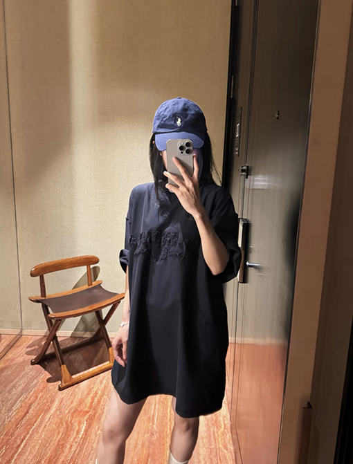 バレンシアガアップリケ刺繍 半袖Tシャツ