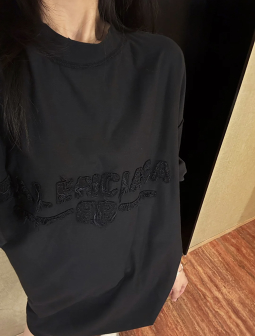 バレンシアガアップリケ刺繍 半袖Tシャツ