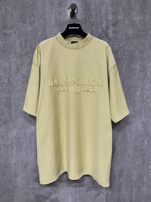 バレンシアガアップリケ刺繍 半袖Tシャツ
