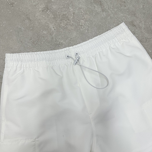 グッチスーパーコピービッグポケット レッド×グリーン プリントショートパンツ