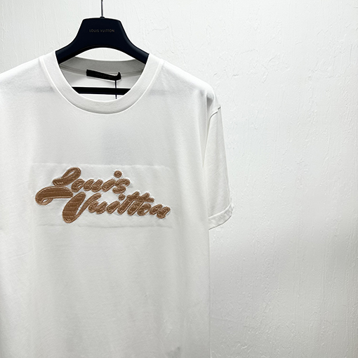 ルイヴィトン刺繍アルファベットロゴ 半袖Tシャツ