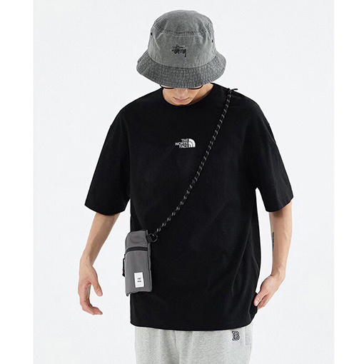ノースフェイス ユニークラビットイラストプリント 半袖Tシャツ