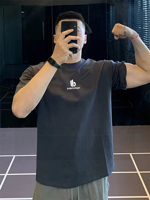 バレンシアガ66プリント入り トレンド半袖Tシャツ