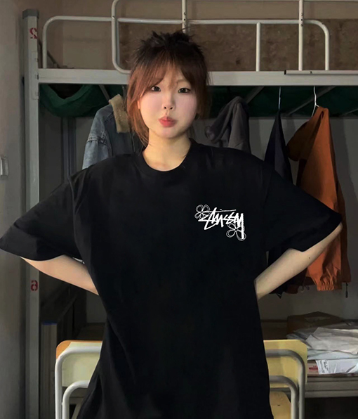 ステューシーフラワーレター クルーネック 半袖Tシャツ