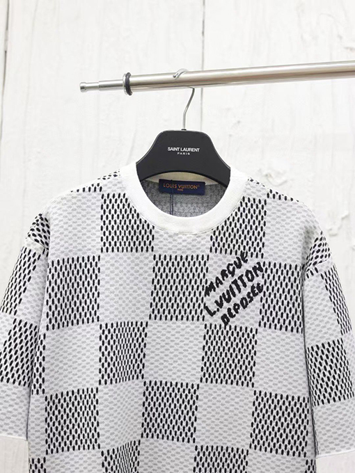 ルイヴィトンスーパーコピーニット 半袖Tシャツ