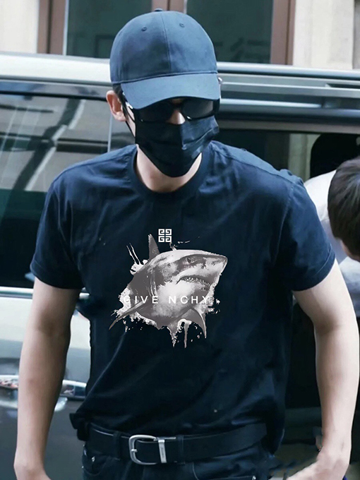 ジバンシイ ストリートトレンド 大きなサメプリント半袖Tシャツ