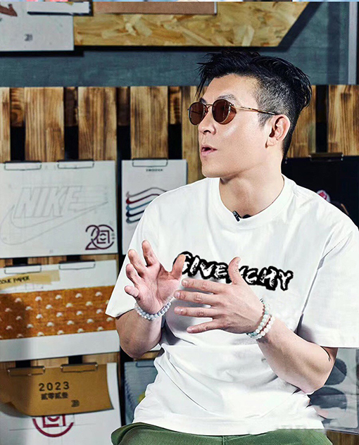 ジバンシイ 限定ルーズフィットカップル用クルーネックTシャツ