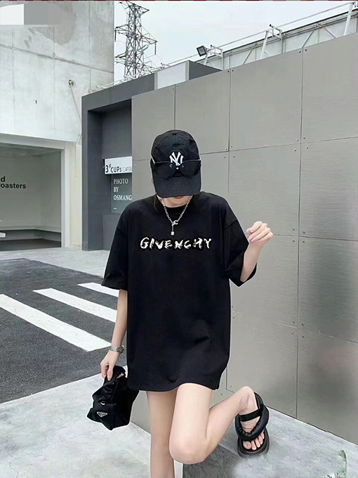 ジバンシイ 限定ルーズフィットカップル用クルーネックTシャツ