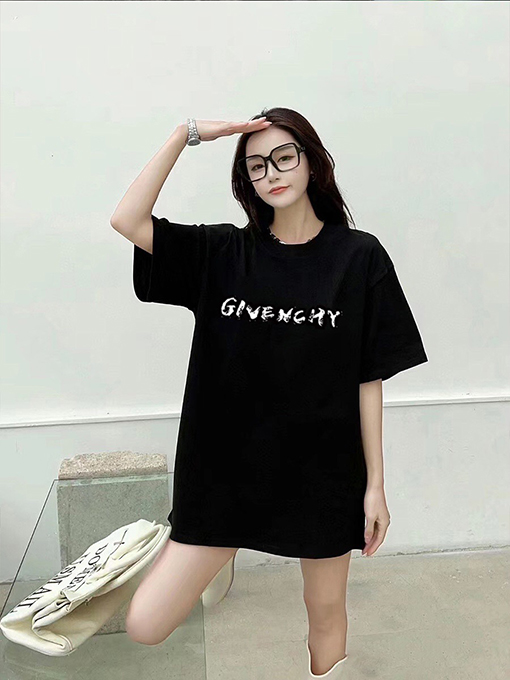 ジバンシイ 限定ルーズフィットカップル用クルーネックTシャツ