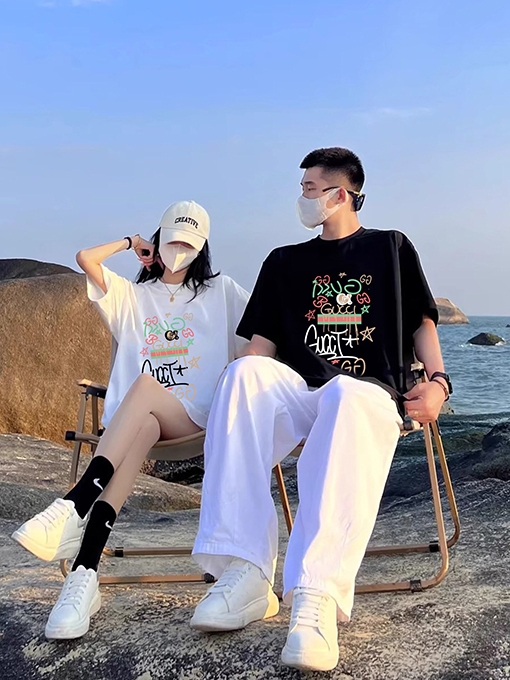 グッチコピーカラフルプリントカップル用ルーズクルーネックTシャツ