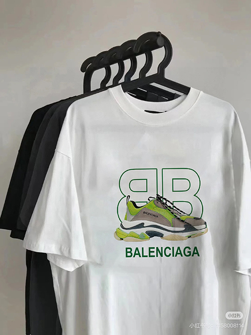 バレンシアガ新作ダッドスニーカーコラボ ダブルBロゴプリント半袖Tシャツ