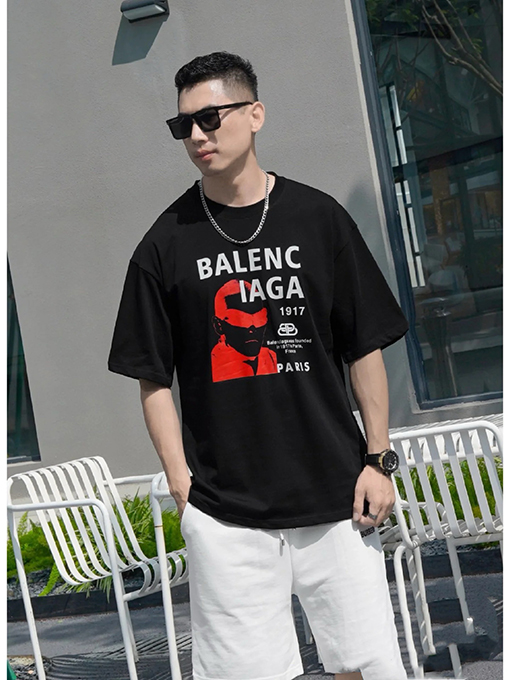 バレンシアガプリント半袖Tシャツ