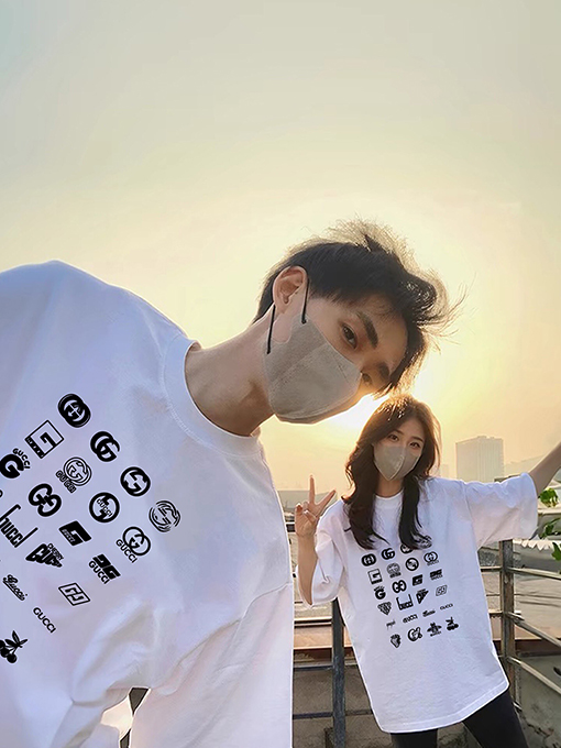 グッチ総柄ロゴカップル用ゆったりクルーネック半袖Tシャツ
