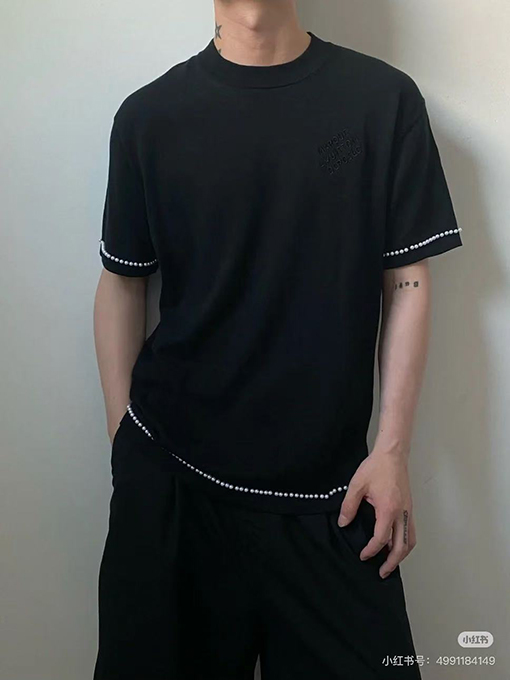 ルイヴィトンフロント刺繍半袖Tシャツ