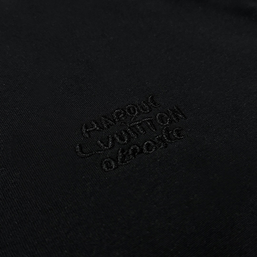 ルイヴィトンフロント刺繍半袖Tシャツ