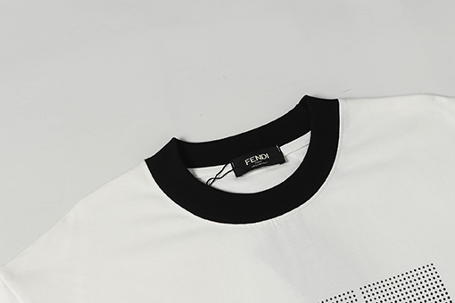 フェンディ25SS FFロゴプリント半袖Tシャツ