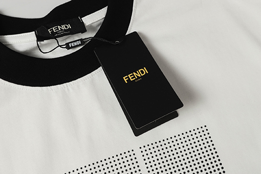 フェンディ25SS FFロゴプリント半袖Tシャツ