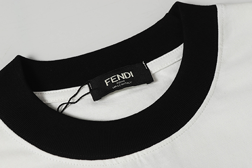 フェンディ25SS FFロゴプリント半袖Tシャツ