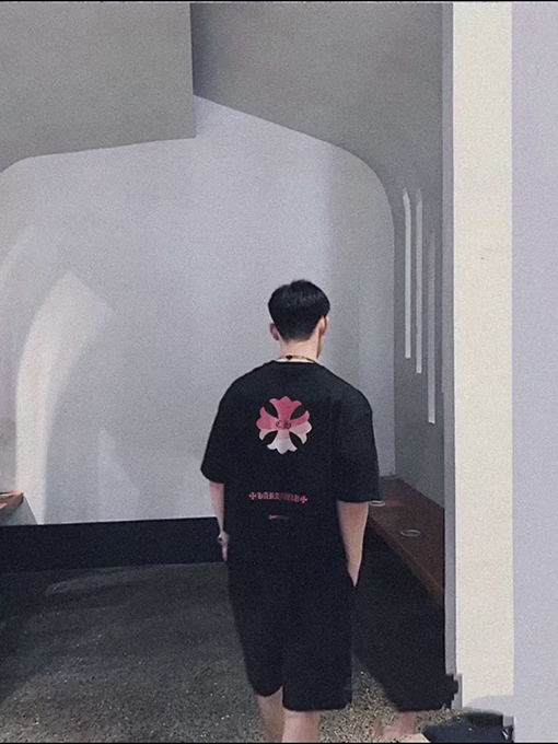 クロムハーツコピー にぴったりな半袖Tシャツ