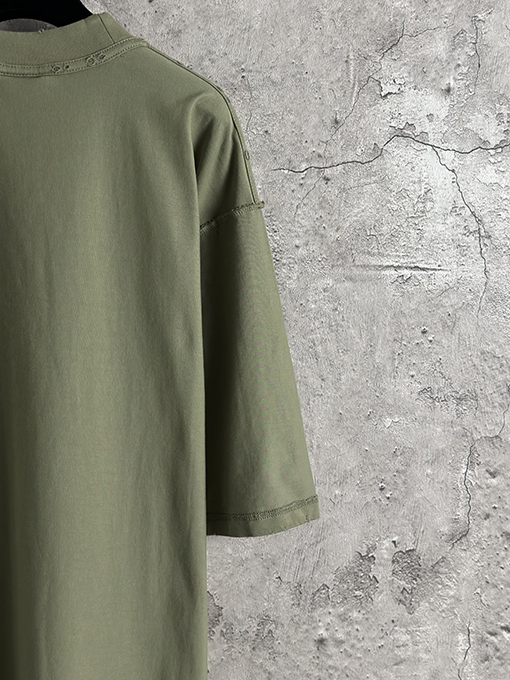 バレンシアガワッペンロゴ刺繍ダメージ加工Tシャツ