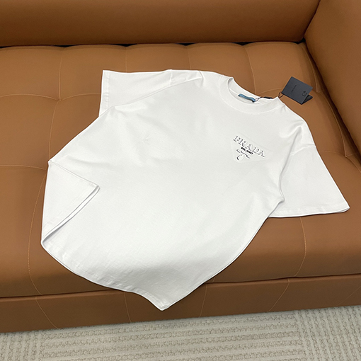 プラダロゴ字母入りクルーネックTシャツ