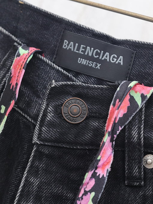 バレンシアガスーパーコピー baggyワイドレッグジーンズ
