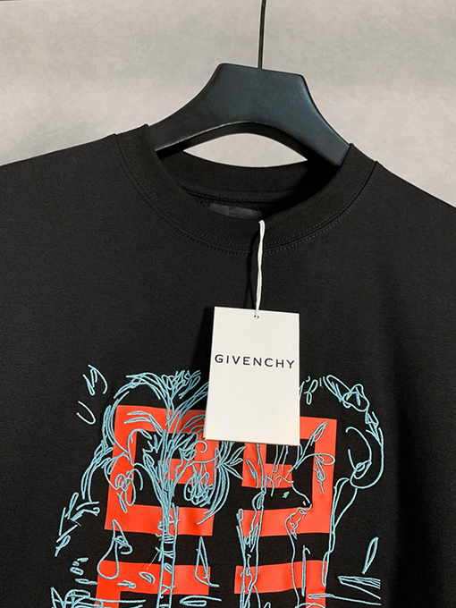 ジバンシイTOMOコラボ クルーネック半袖Tシャツ