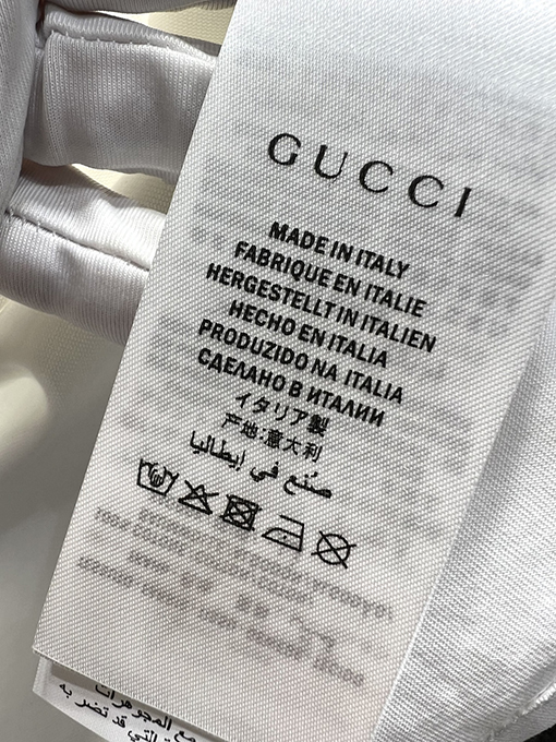 グッチワッペンロゴ付きクルーネック半袖Tシャツ