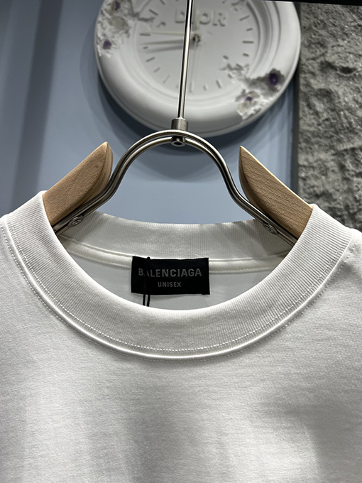 バレンシアガバイカラー英字ロゴ半袖Tシャツ