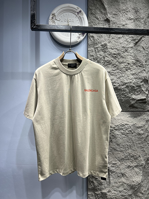 バレンシアガバイカラー英字ロゴ半袖Tシャツ