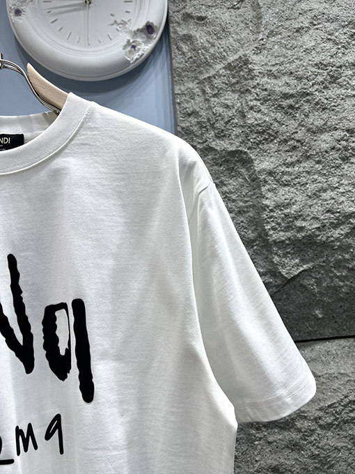 フェンディ フラッグテープデザイン半袖Tシャツ
