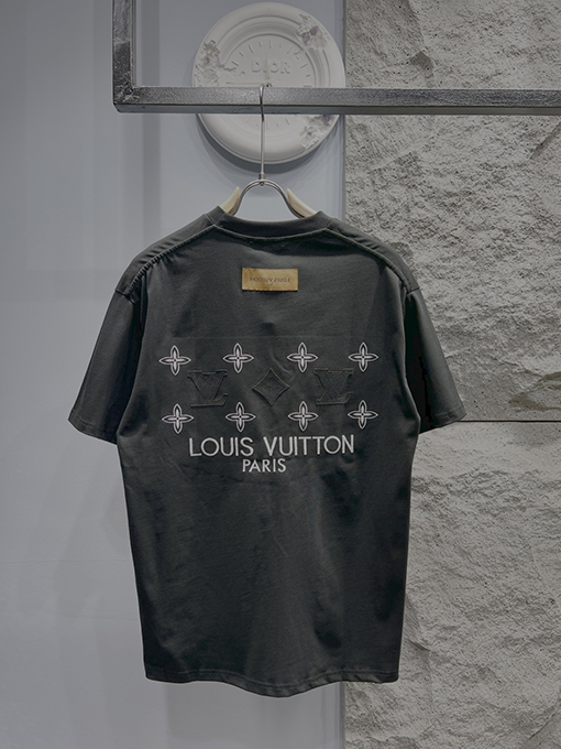 ルイヴィトンコピー新しい布刺繍ロゴ半袖Tシャツ
