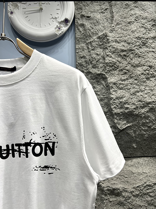 ルイヴィトン新しい文字プリントロゴ半袖Tシャツ