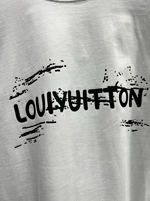 ルイヴィトン新しい文字プリントロゴ半袖Tシャツ