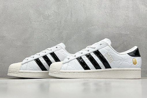 Bape x Adidas Superstar シェルトゥカジュアルスニーカー